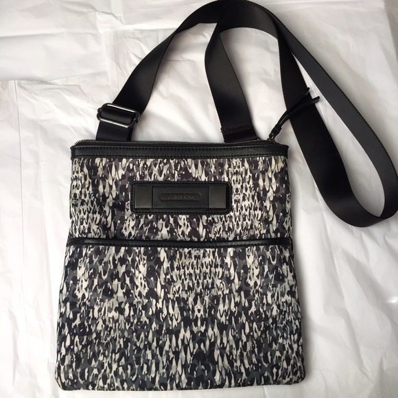 Calvin Klein Handbags - Sale Calvin Klein Crossbody!