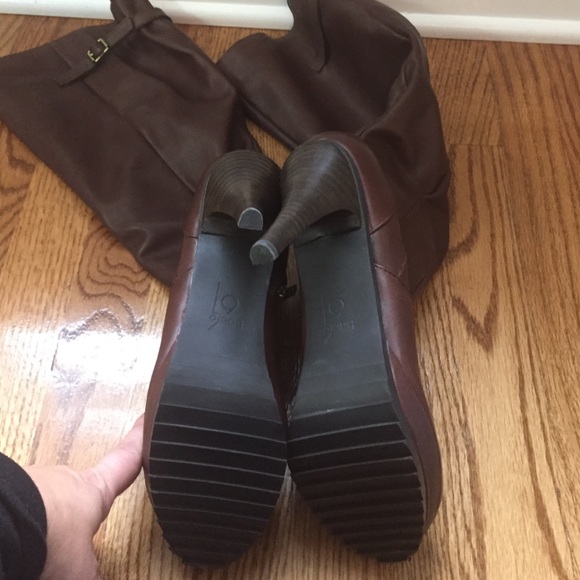 Brown boots - Picture 2 of 2