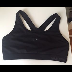 Nike Pro Sports Bra