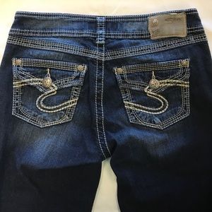 🎉New lower price🎉 Silver Suki Surplus Capris