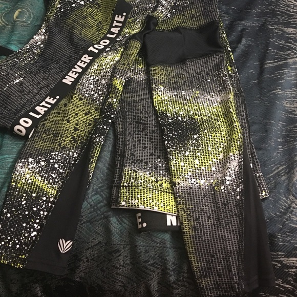 Sold - Picture 3 of 4