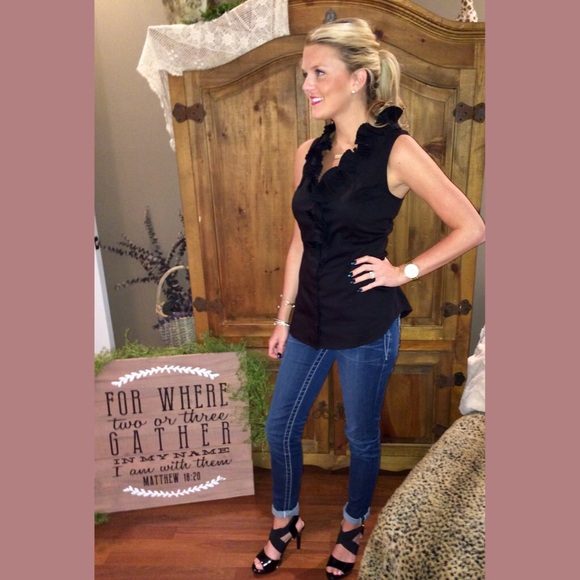 White House Black Market Tops - White House || Black Market ruffle blouse || 12 ✨