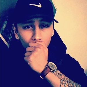 Meet your Posher, Leo