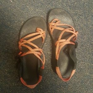 Womens chacos size 9
