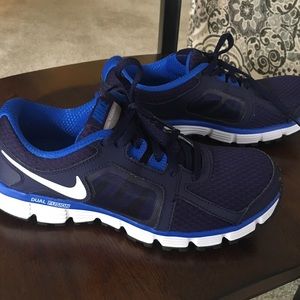 Navy Nike Blue Dual Fusion ST2