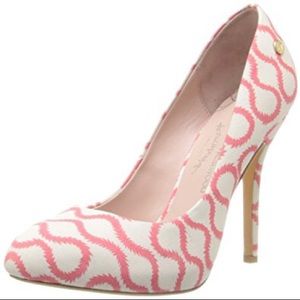 Vivian Westwood Pattern pump. New in box.