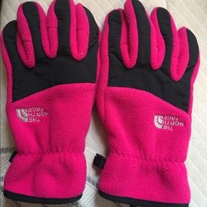 Girls north face gloves