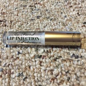Two Faced Lip Injection Extreme