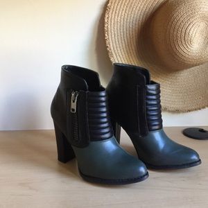 Shoe Dazzle Ankle Booties