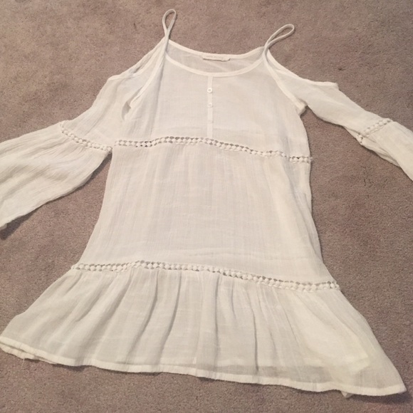 White shirt - Picture 1 of 3