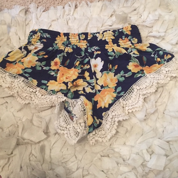 Cute short shorts