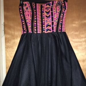 Sequenced top strapless dress