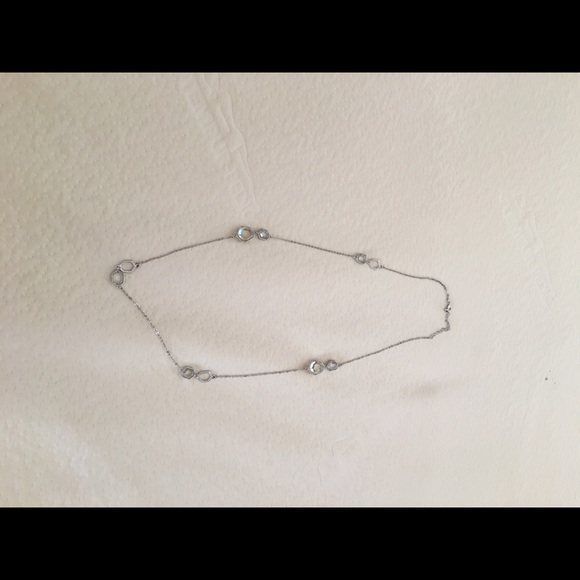 EUC Silver crystal beaded necklace from Stitch fix