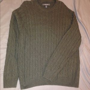 Croft  & Barrow-Men's Sweater- Size L. EUC
