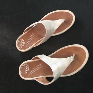 Fitflop Metallic Thongs