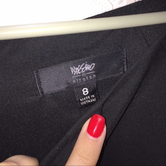 LBD - Picture 2 of 4