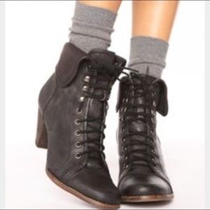 Jeffrey Campbell boots lace up 7.5
