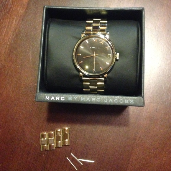 Marc Jacobs Watch - Picture 2 of 4