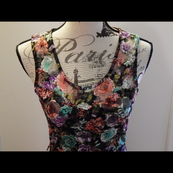 Wet Seal Dresses - Wet Seal Flirty Floral Lace Dress Sizes S and M Wet Seal Dresses - Wet Seal Flirty Floral Lace Dress Sizes S and M