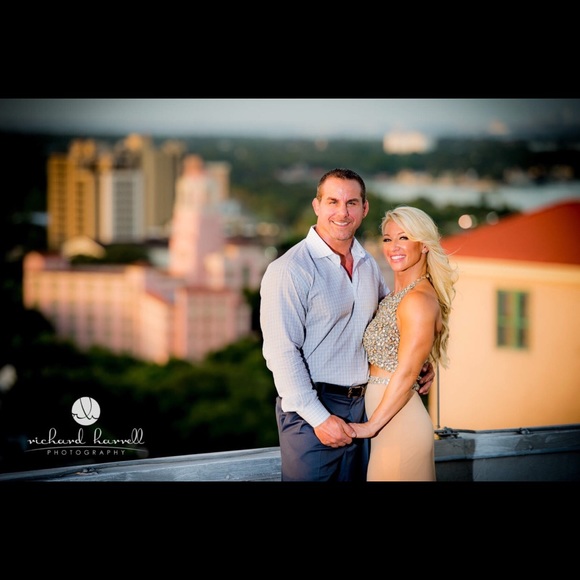 Jovani nude two piece size 6 gown - Picture 3 of 4