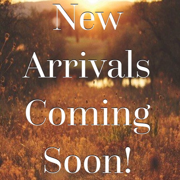 🍂 SHOP UPDATE COMING SOON! 🍂