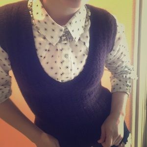 100% Cashmere Eggplant Sweater Vest
