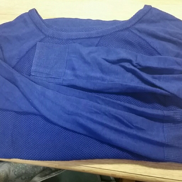 American Eagle Blue sweater, size M