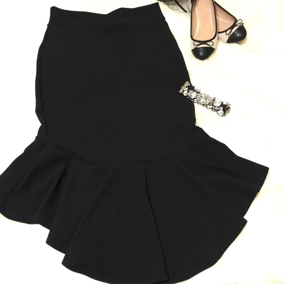 Black Mermaid Style Ruffle Skirt SK-16 - Picture 4 of 5
