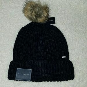 Tommy Hilfiger winter Hat 100% Authentic.