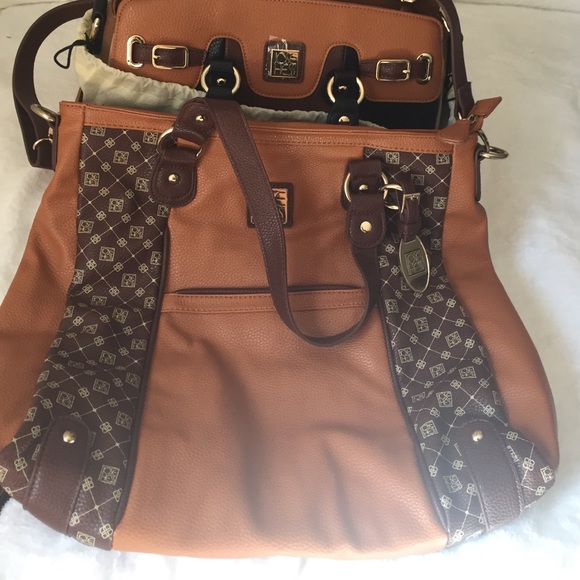 JOSE HESS HANDBAG caramel color