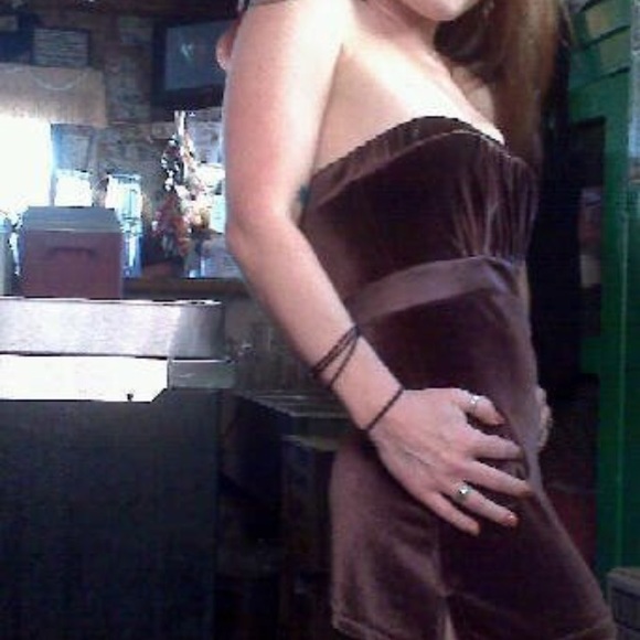 Chocolate brown velour strapless top - Picture 4 of 4