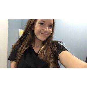 Meet your Posher, Amelia