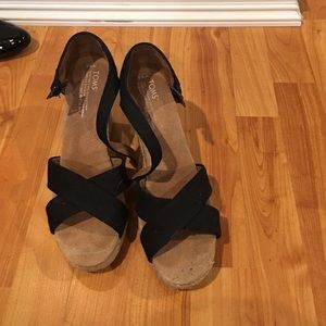 Toms wedges