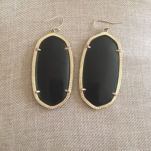 Black Kendra Scott Elle earrings