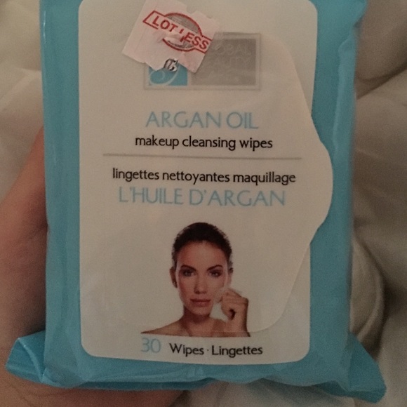 Makeup wipes - Picture 1 of 2