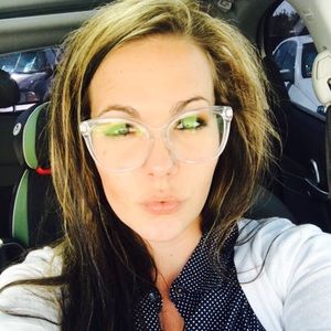 Meet your Posher, Destiny