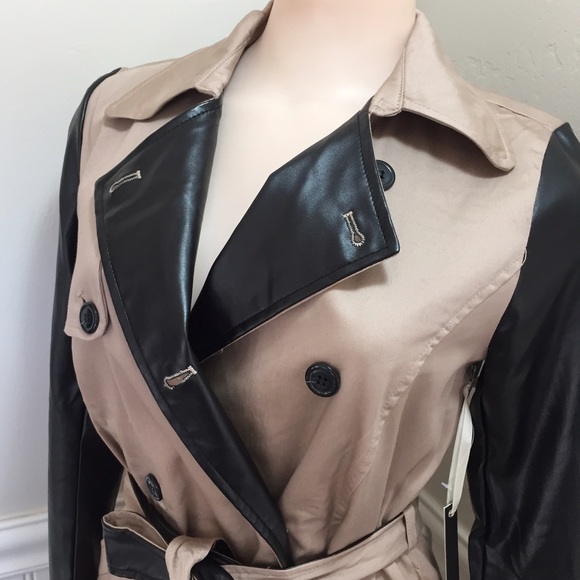 Double breasted trench coat. FINAL CLEARANCE - Picture 2 of 4
