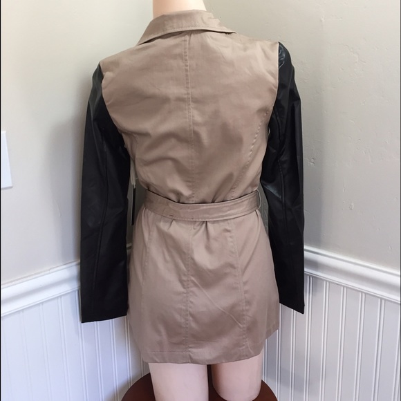 Double breasted trench coat. FINAL CLEARANCE - Picture 4 of 4