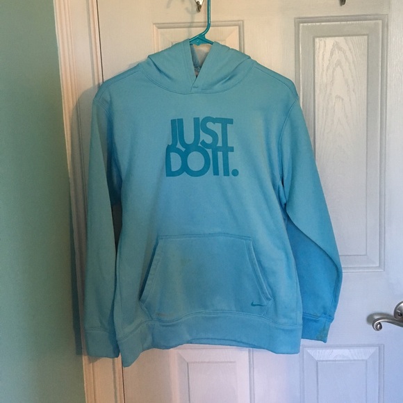 Nike therma-fit sweatshirt