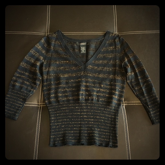 Gorgeous V-neck Sweater