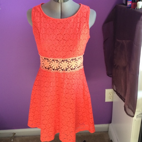 🌼 PRICE DROP🌼 Flower dress