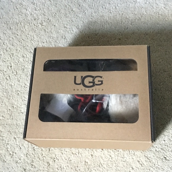 UGG Sparrow girls boot