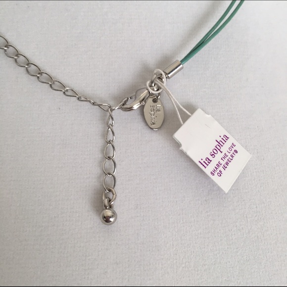 NWT Silver pavé disc necklace 💝 - Picture 4 of 4