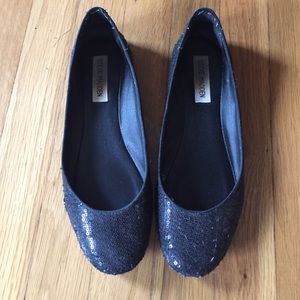 Black sequins Steve Madden flats