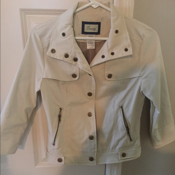 Light tan coat