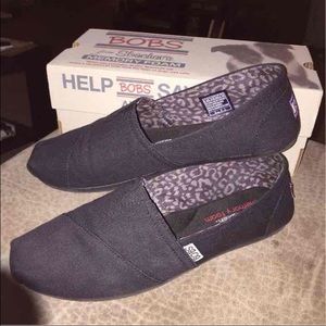BOBS by Skechers - Size 8.5