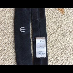 Lululemon snake print headband