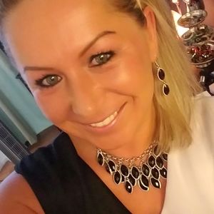 Meet your Posher, Basia