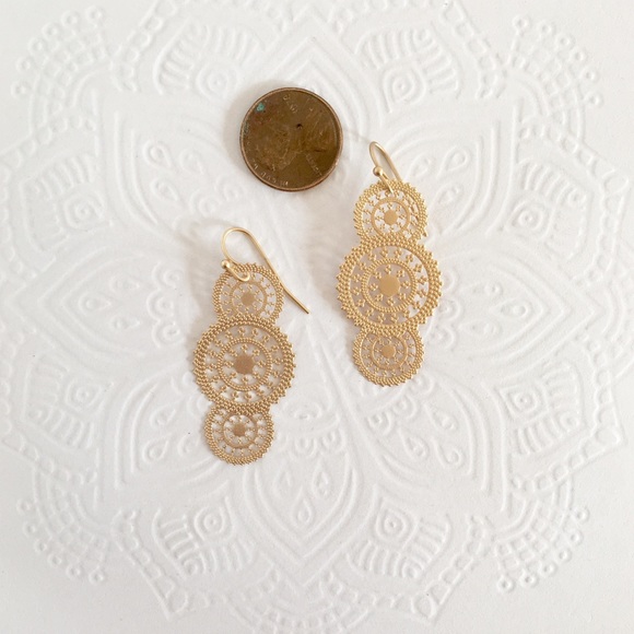 ⭐️3 x $18 - Picture 3 of 3