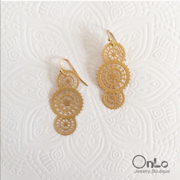 ⭐️3 x $18 - Picture 2 of 3